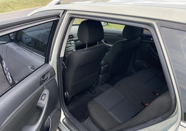 Toyota Avensis cena 19900 przebieg: 208000, rok produkcji 2008 z Nidzica małe 352